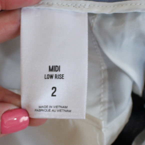 Express, Midi low Rise cuffed Hem lined blend shorts - Picture 6 of 7